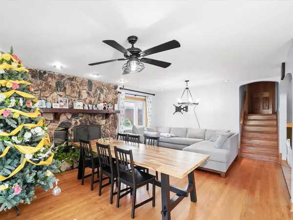 Hickory Hills, IL 60457,8931 S 83rd CT