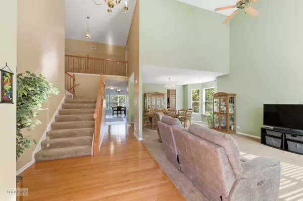 Oswego, IL 60543,621 Mansfield WAY