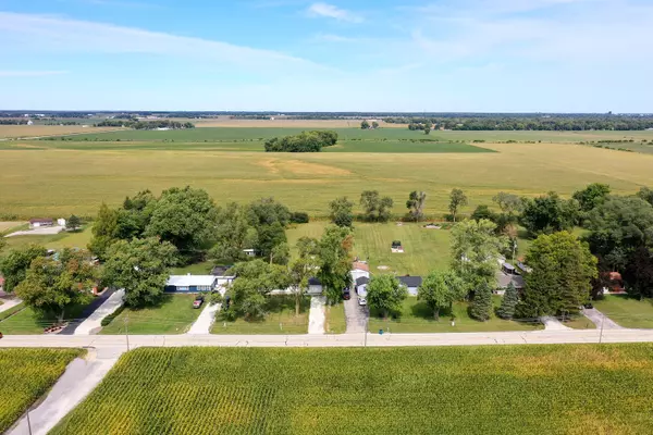 Kankakee, IL 60901,1627 W 2000S RD