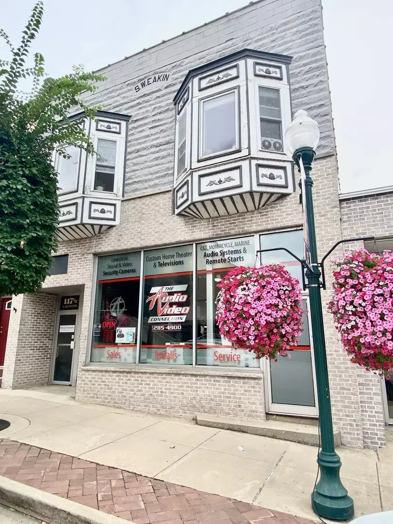 Dixon, IL 61021,117 S Hennepin AVE