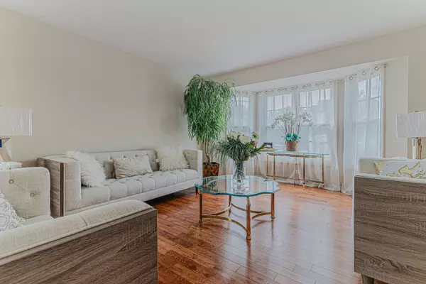 Mundelein, IL 60060,620 Salceda DR