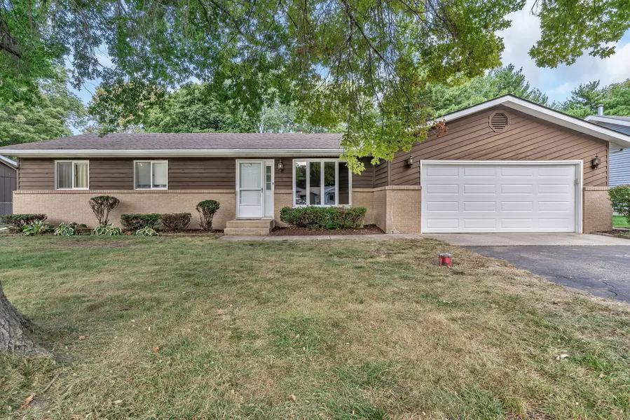 3640 Dixon DR, Morris, IL 60450