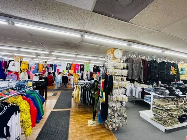 Chicago, IL 60651,3235 W CHICAGO AVE