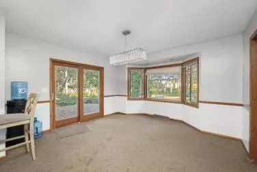 Rockford, IL 61107,5647 Inverness DR
