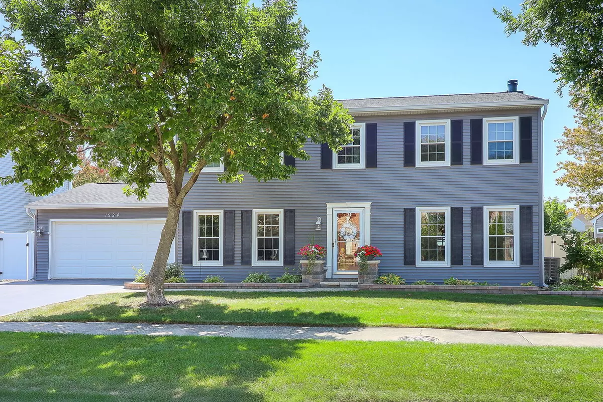 Naperville, IL 60565,1524 Clarkson CT