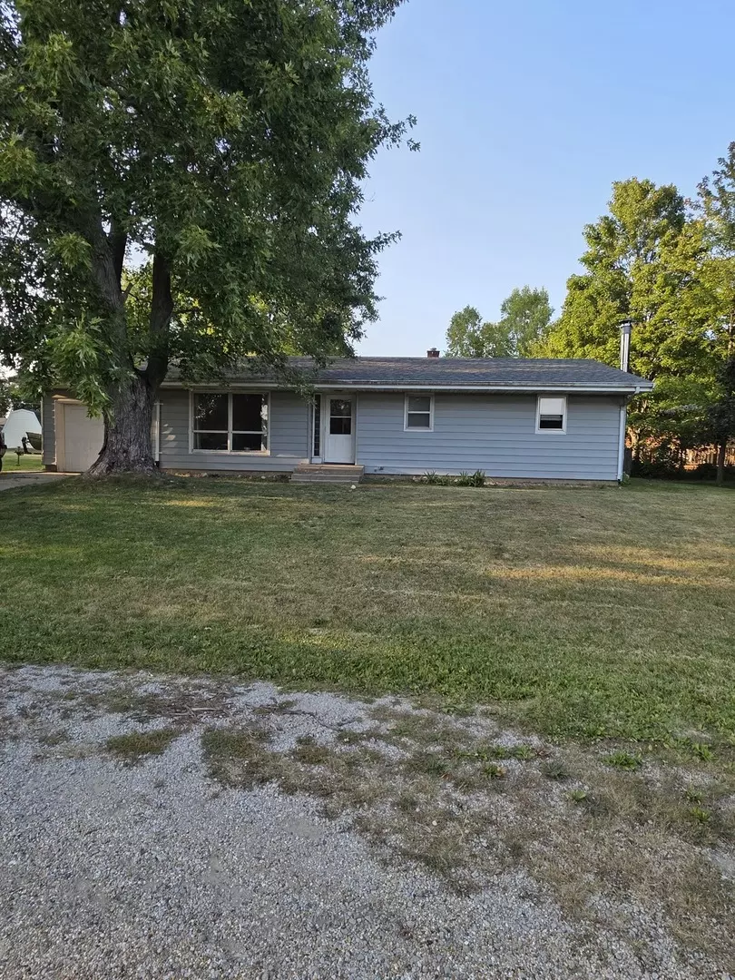 Heyworth, IL 61745,305 W Poplar ST