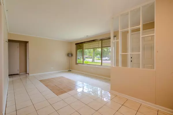 Park Forest, IL 60466,13 Mantua CT