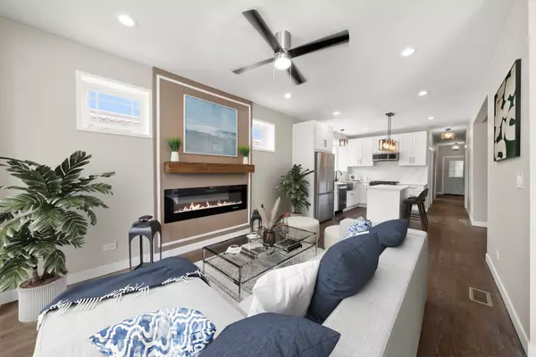 Cicero, IL 60804,2101 S 48th CT