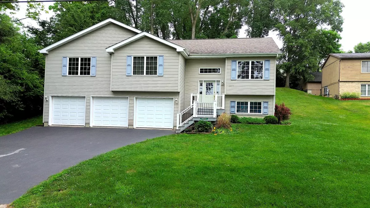 Antioch, IL 60002,38815 N Broadway AVE