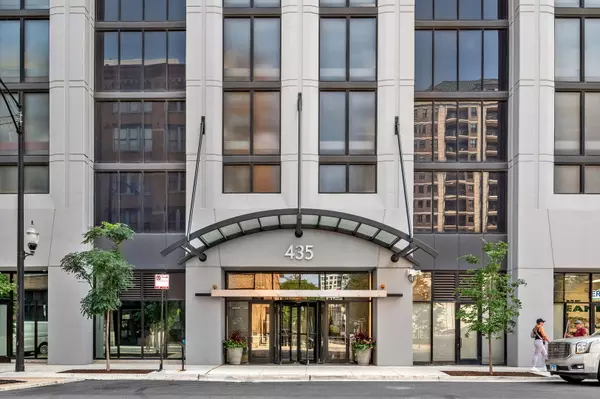 435 W Erie ST #1102, Chicago, IL 60654