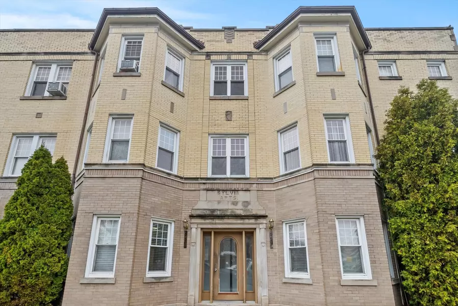 6401 23RD ST #2, Berwyn, IL 60402