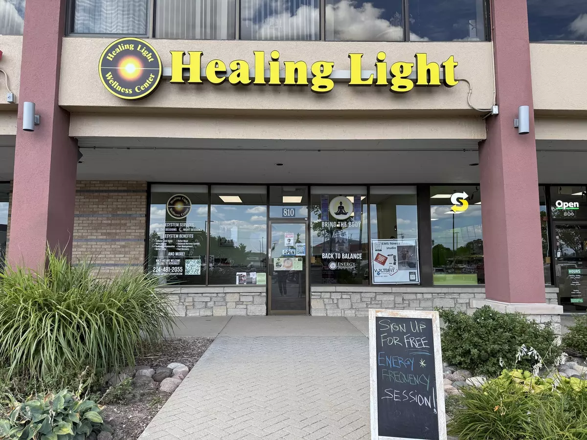 Buffalo Grove, IL 60089,700 S Buffalo Grove RD #810