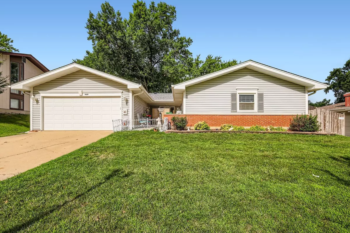 Hoffman Estates, IL 60169,1440 Dennison RD