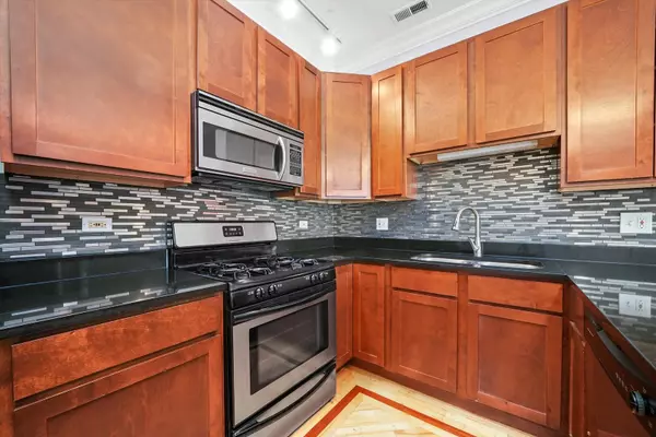 Chicago, IL 60622,2629 W Chicago AVE #3
