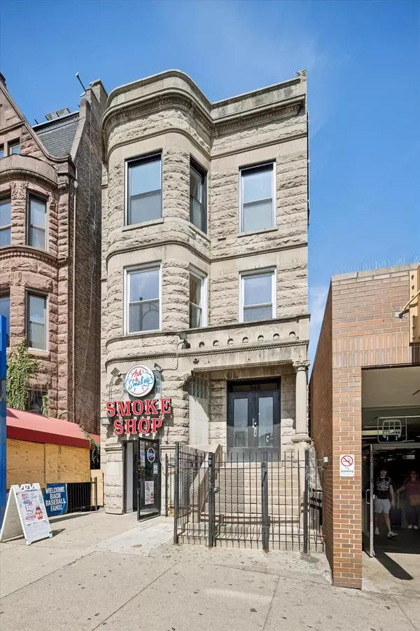 948 W Addison ST #3, Chicago, IL 60613