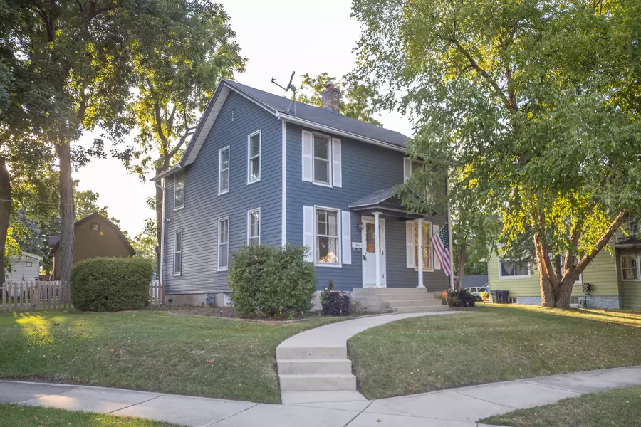 754 South ST, Elgin, IL 60123