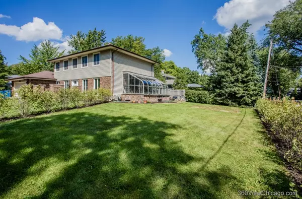 Downers Grove, IL 60516,824 62nd ST