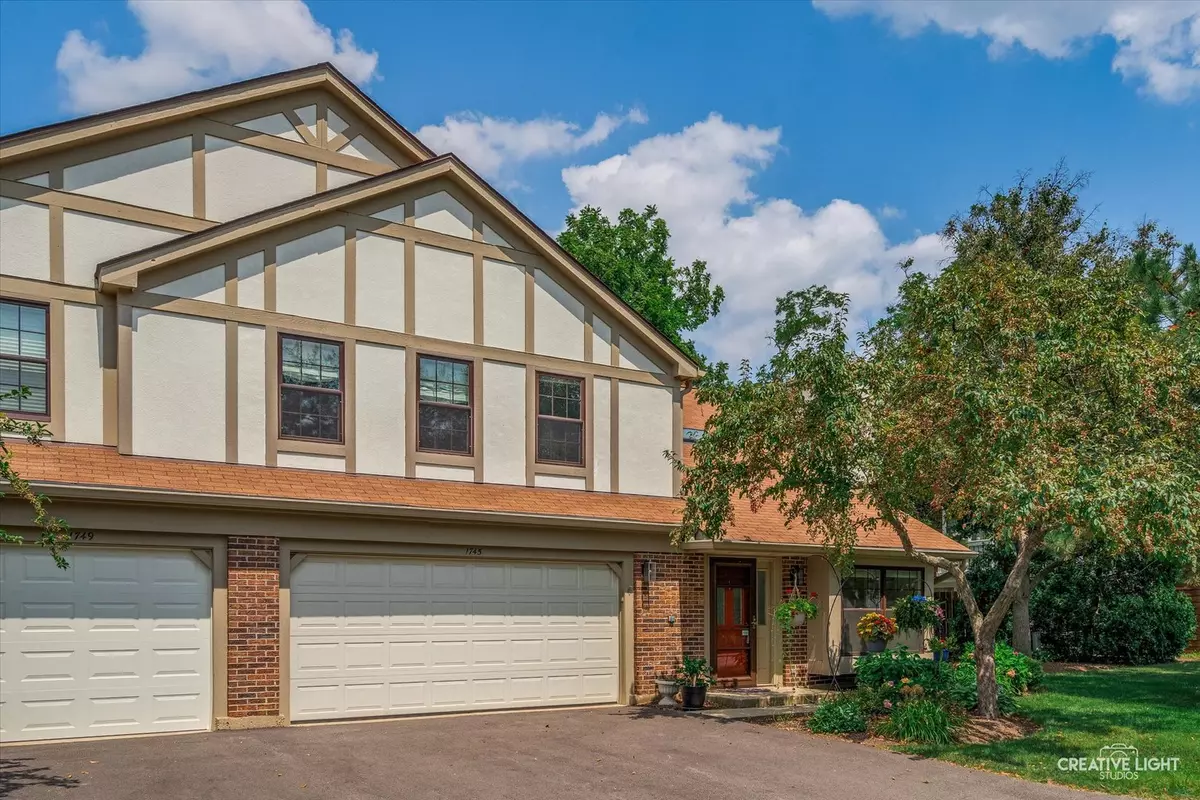 Wheaton, IL 60189,1745 Ennis LN