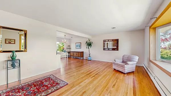 Melrose Park, IL 60160,918 Park DR