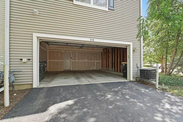 Round Lake, IL 60073,338 S LITCHFIELD DR