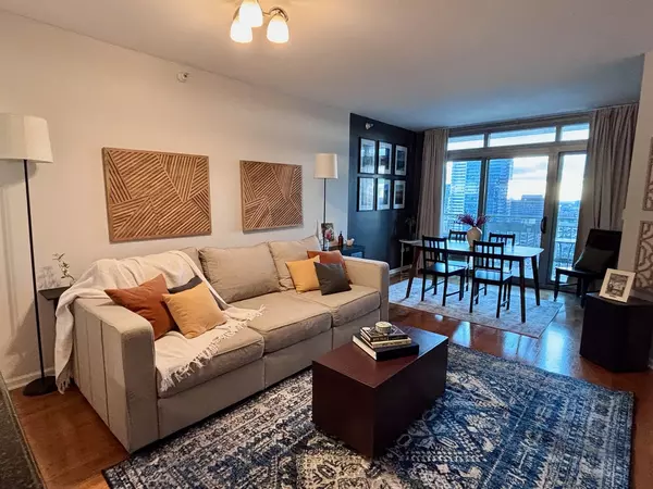 Chicago, IL 60661,125 S Jefferson ST #2201