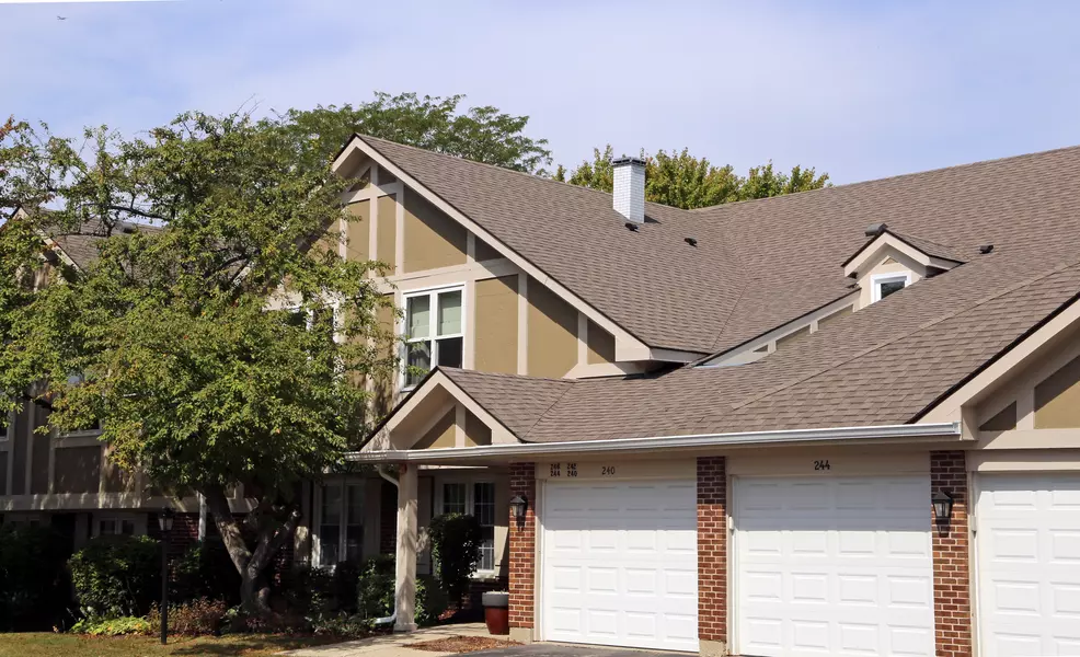 240 Southwick CT #240, Vernon Hills, IL 60061