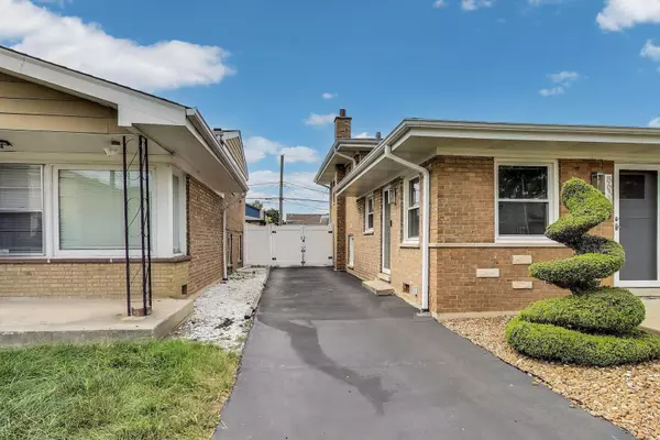 Chicago, IL 60652,8638 S Keeler AVE