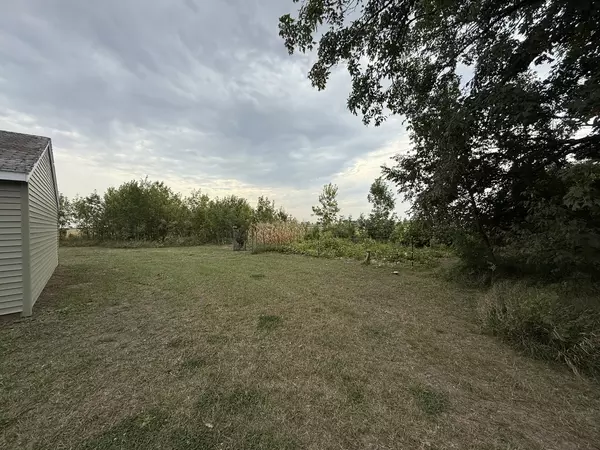 Bradford, IL 61421,663 1525 East ST