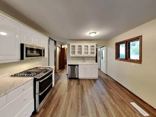 Orland Park, IL 60462,16400 Sherwood DR