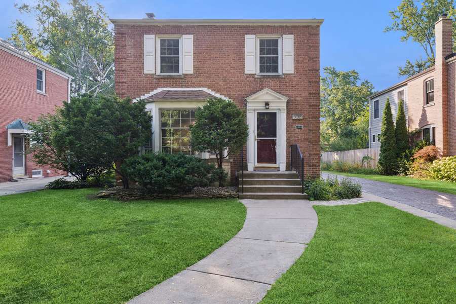 7013 N Monon AVE, Chicago, IL 60646