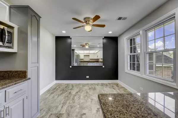 Palos Heights, IL 60463,12626 S London LN S #2