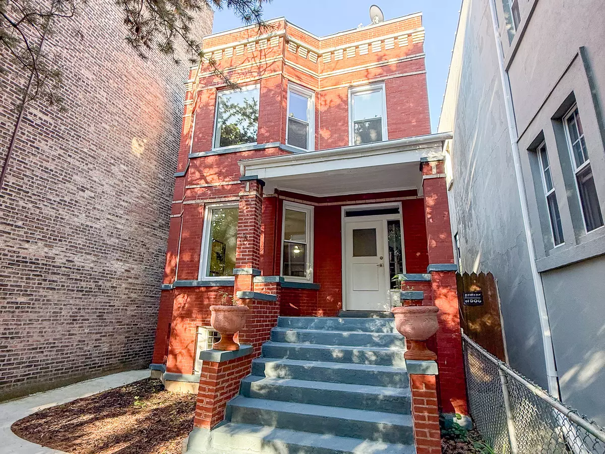 Chicago, IL 60640,4870 N Magnolia AVE #1