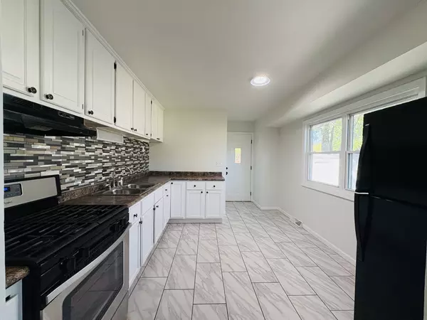 Aurora, IL 60505,360 Catherine ST