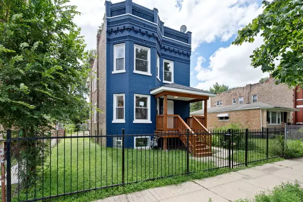 Chicago, IL 60644,4819 W Superior ST