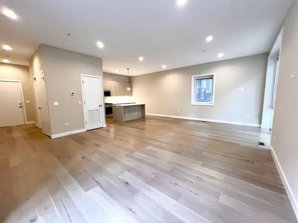 Chicago, IL 60613,3763 N Sheffield AVE #111