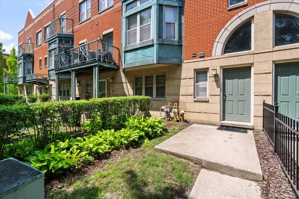 4518 S Woodlawn AVE #4518, Chicago, IL 60653