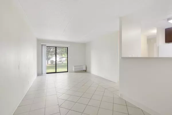 Rolling Meadows, IL 60008,5600 ASTOR LN #103