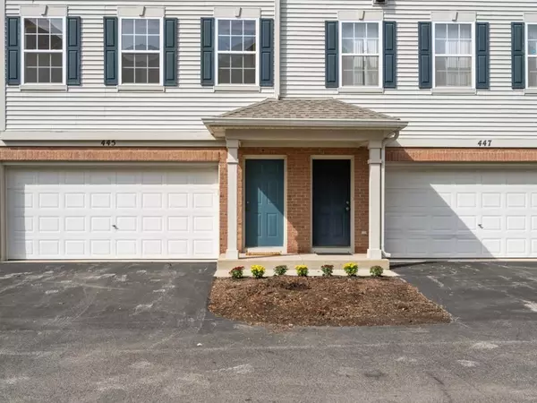 Gilberts, IL 60136,445 Evergreen CIR