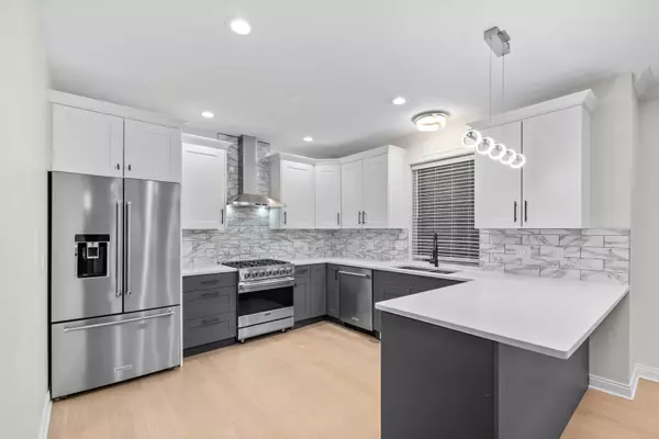 Chicago, IL 60622,1113 N Mozart ST #1