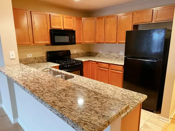 Skokie, IL 60077,8255 Skokie BLVD #303
