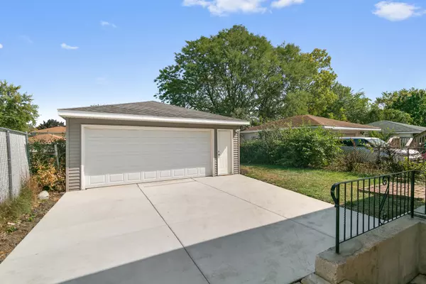 Country Club Hills, IL 60478,18037 Edwards AVE