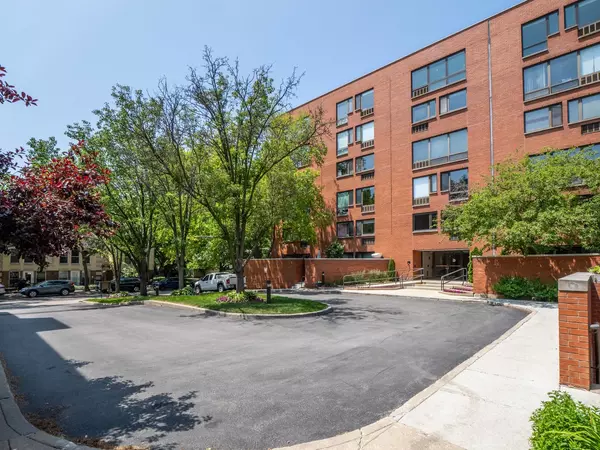1143 S Plymouth CT #407, Chicago, IL 60605