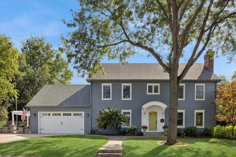 544 W 7th ST, Hinsdale, IL 60521