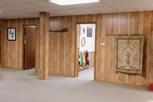 Camp Point, IL 62320,116 E State