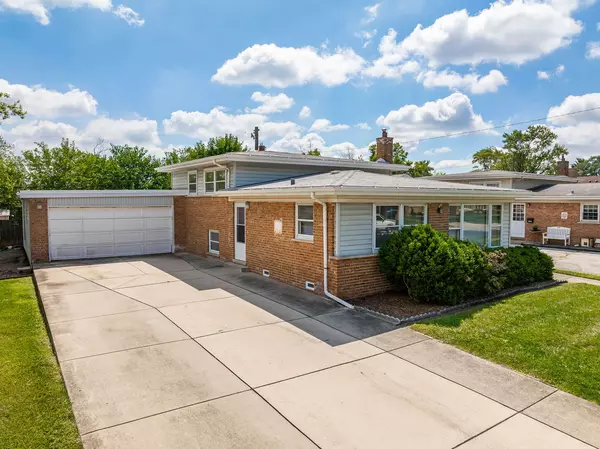 Chicago Heights, IL 60411,156 Kingston PL