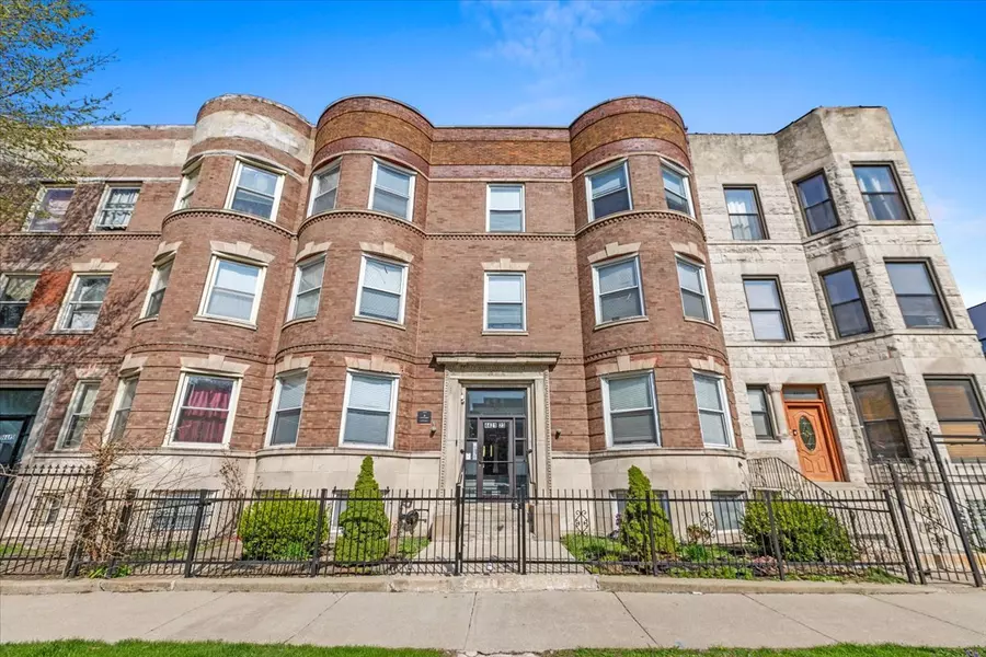 4421 S Prairie AVE #GARDEN, Chicago, IL 60653