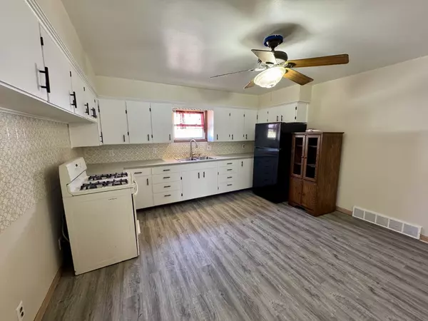 Lasalle, IL 61301,1526 Crosat ST