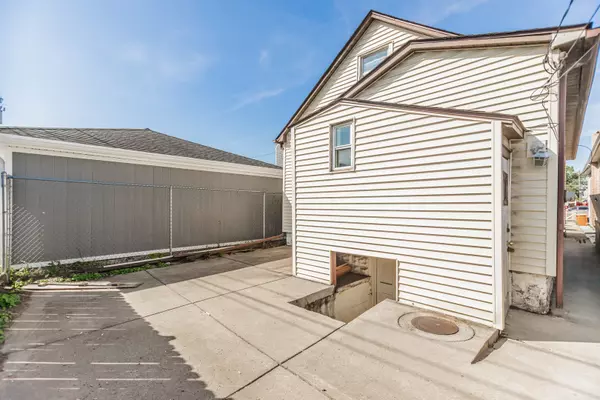 Summit, IL 60501,7537 W 61st ST