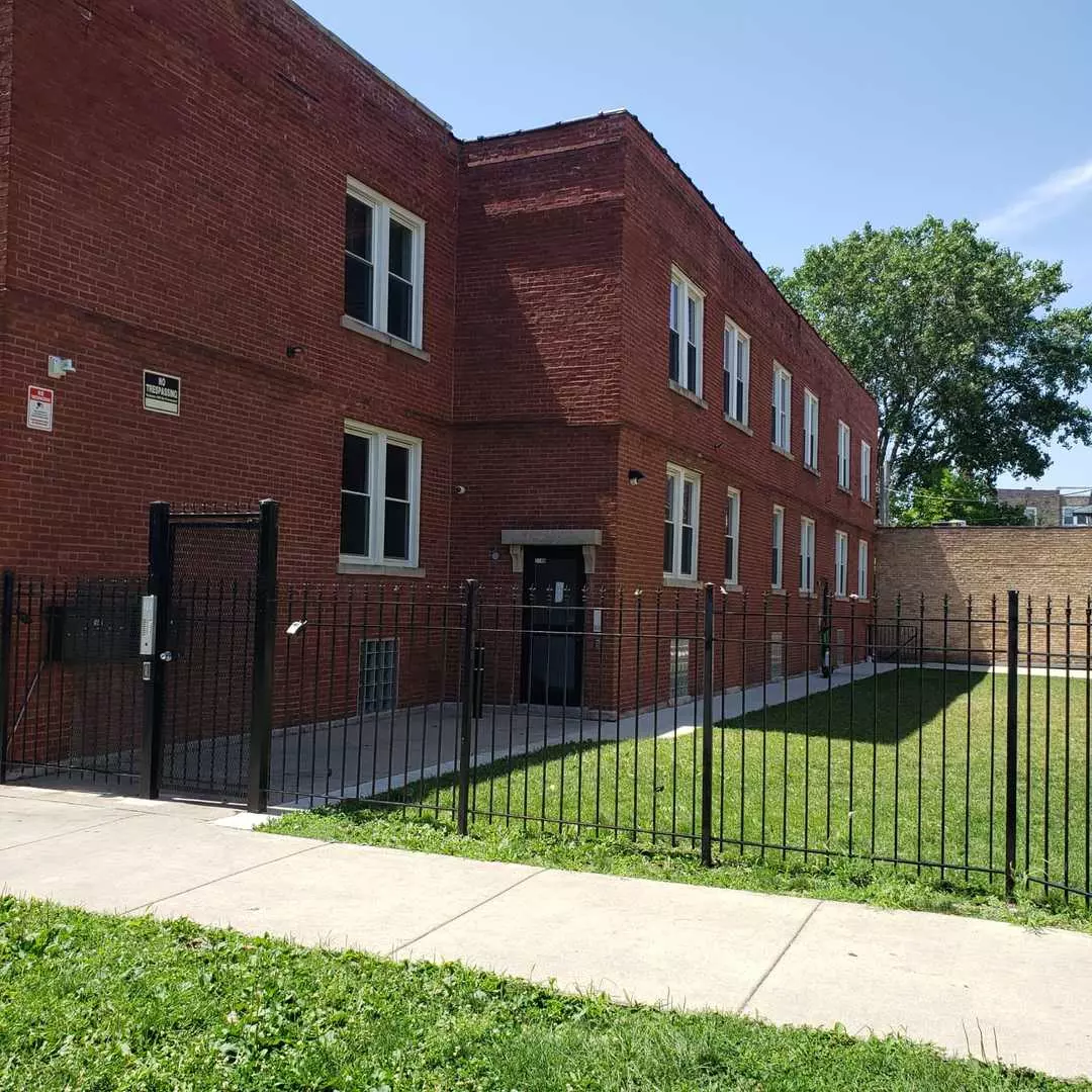 Chicago, IL 60651,1150 N Keeler AVE #1E
