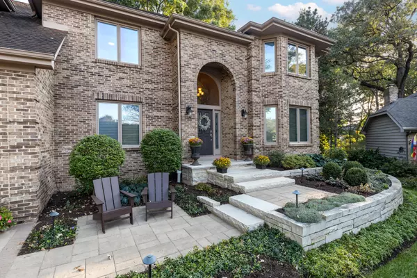 Naperville, IL 60565,2421 River Woods DR
